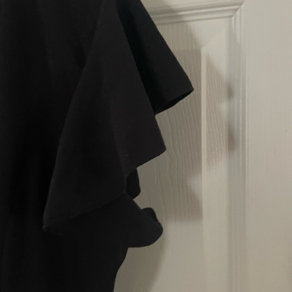 Short Ruffle Sleeve Black Dress with Crew Neck XL - Picture 4 of 4